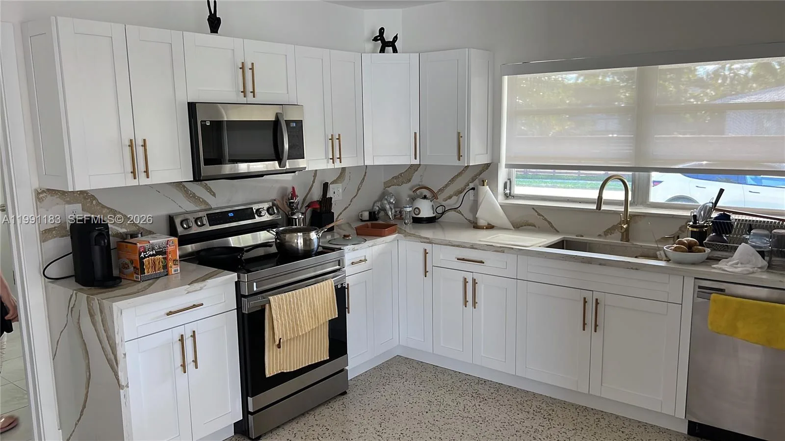 750 Polk St, Hollywood, FL 33019 photo 3