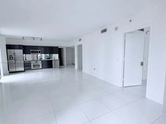 31 SE 6th St # 2001, Miami, FL 33131