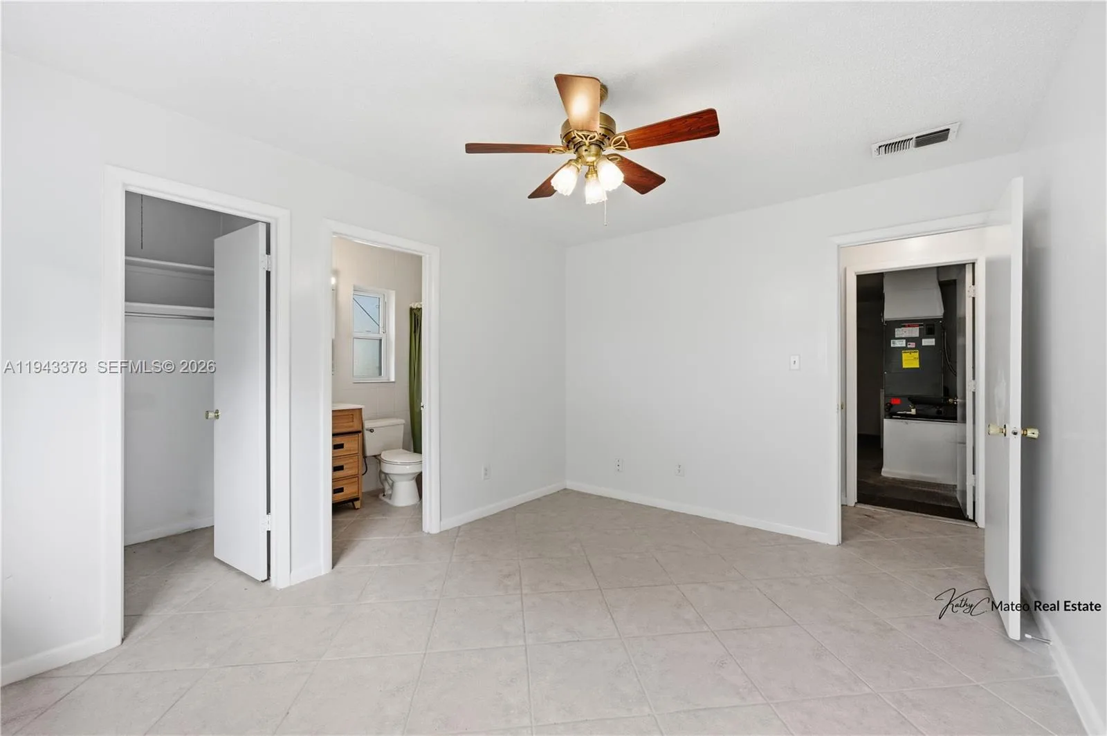 525 22nd Ave, Vero Beach, FL 32962 photo 4