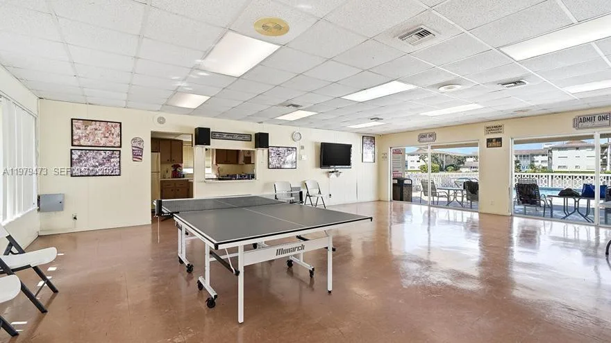 1825 S Ocean Dr # 811, Hallandale Beach, FL 33009