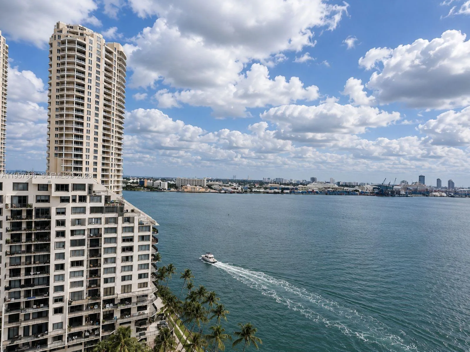 520 Brickell Key Dr # A1904, Miami, FL 33131