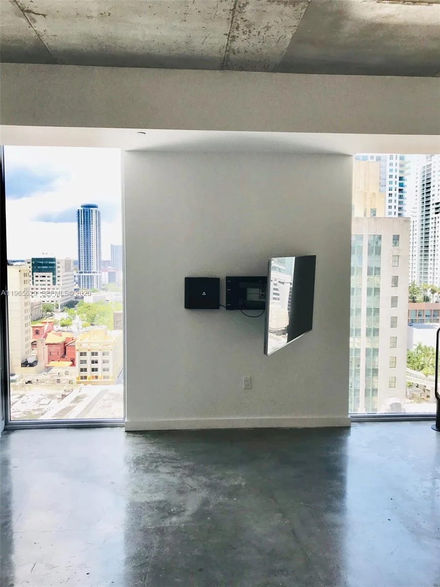 151 SE 1st St # 1808, Miami, FL 33131 photo 7