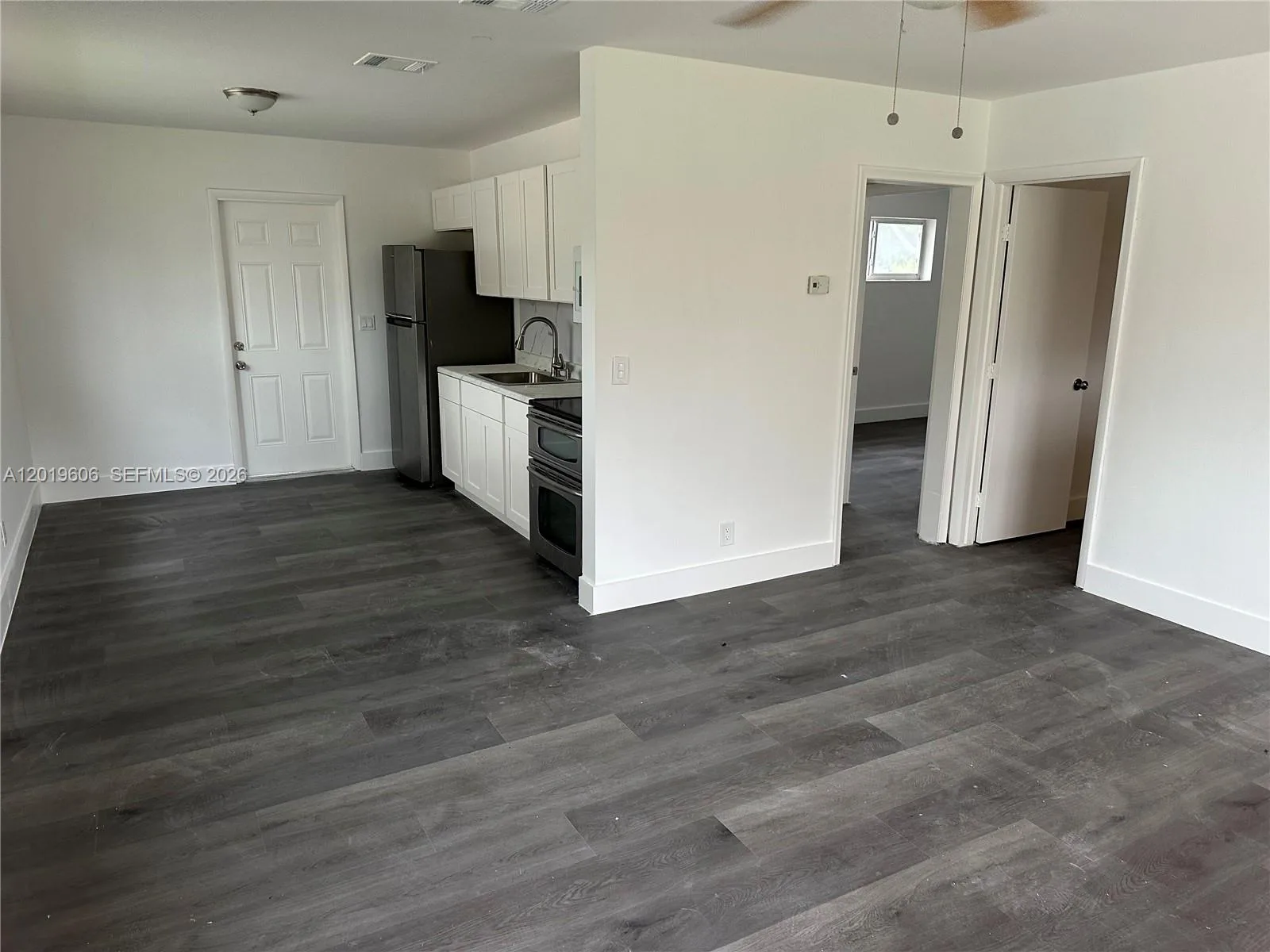 117 SE 2nd Ave # 1, Hallandale Beach, FL 33009