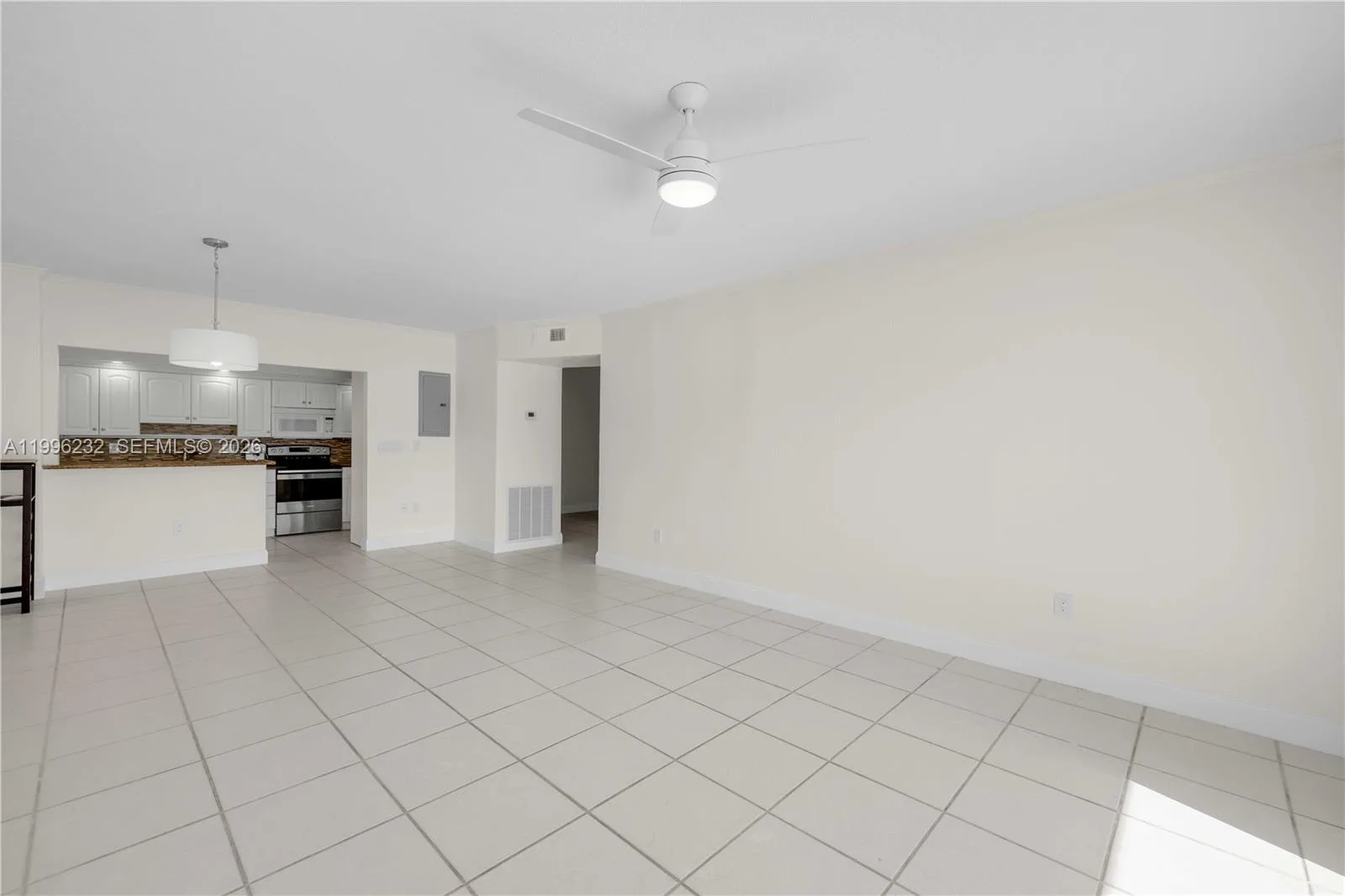 462 Golden Isles Dr # 210, Hallandale Beach, FL 33009 photo 3