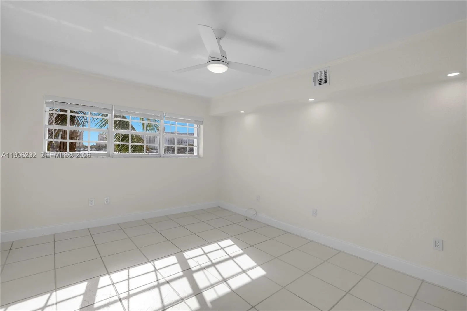 462 Golden Isles Dr # 210, Hallandale Beach, FL 33009 photo 8