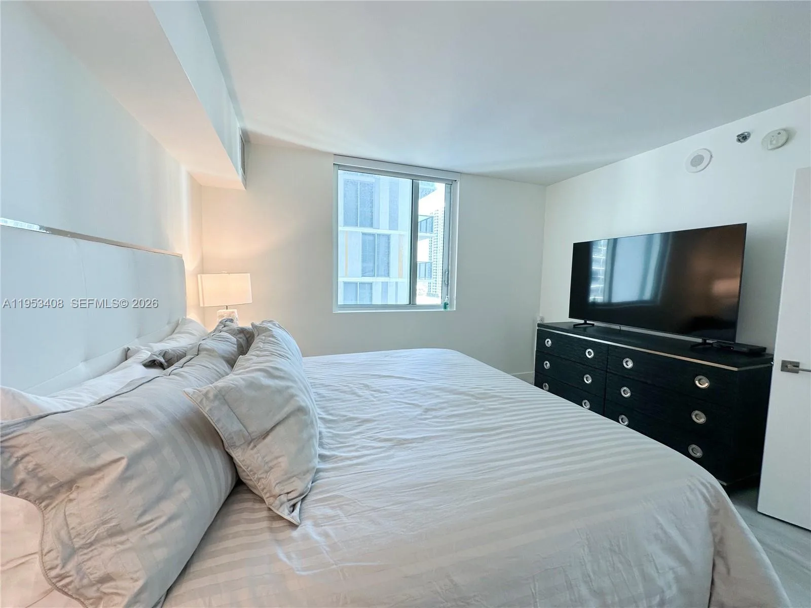 55 SE 6th St # 1601, Miami, FL 33131 photo 13