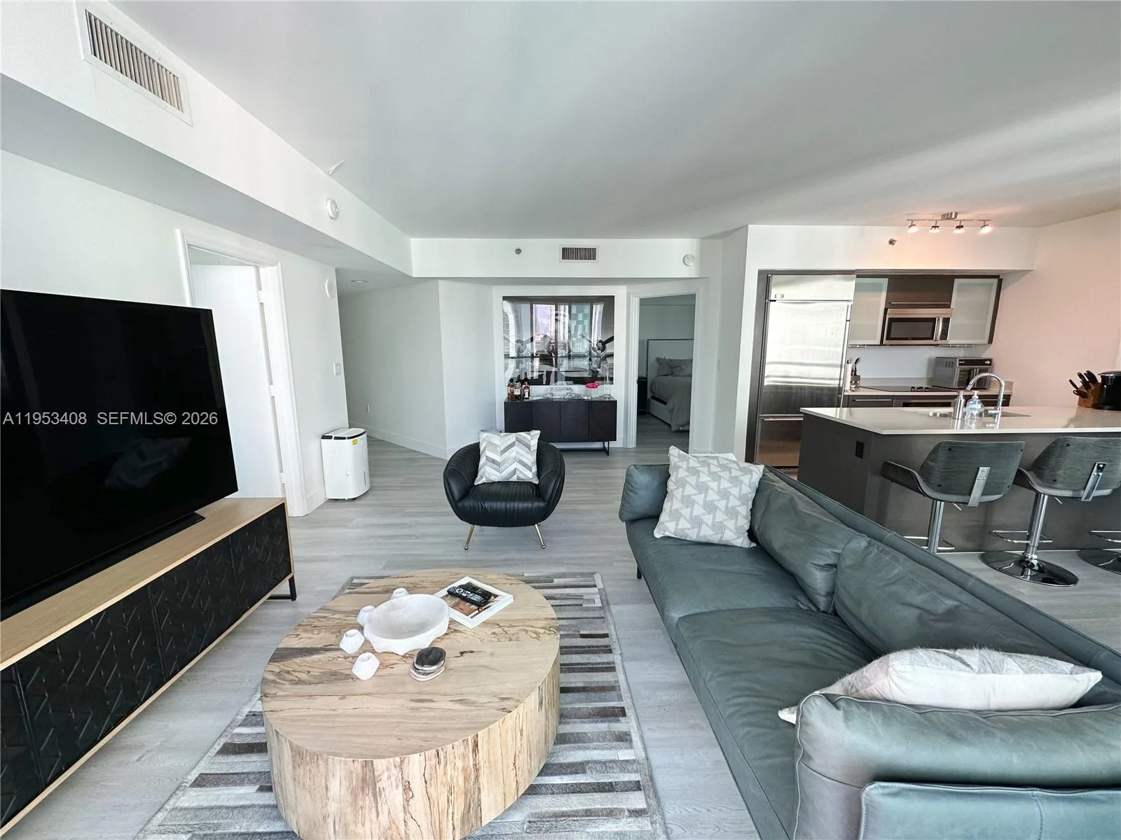 55 SE 6th St # 1601, Miami, FL 33131 photo 3