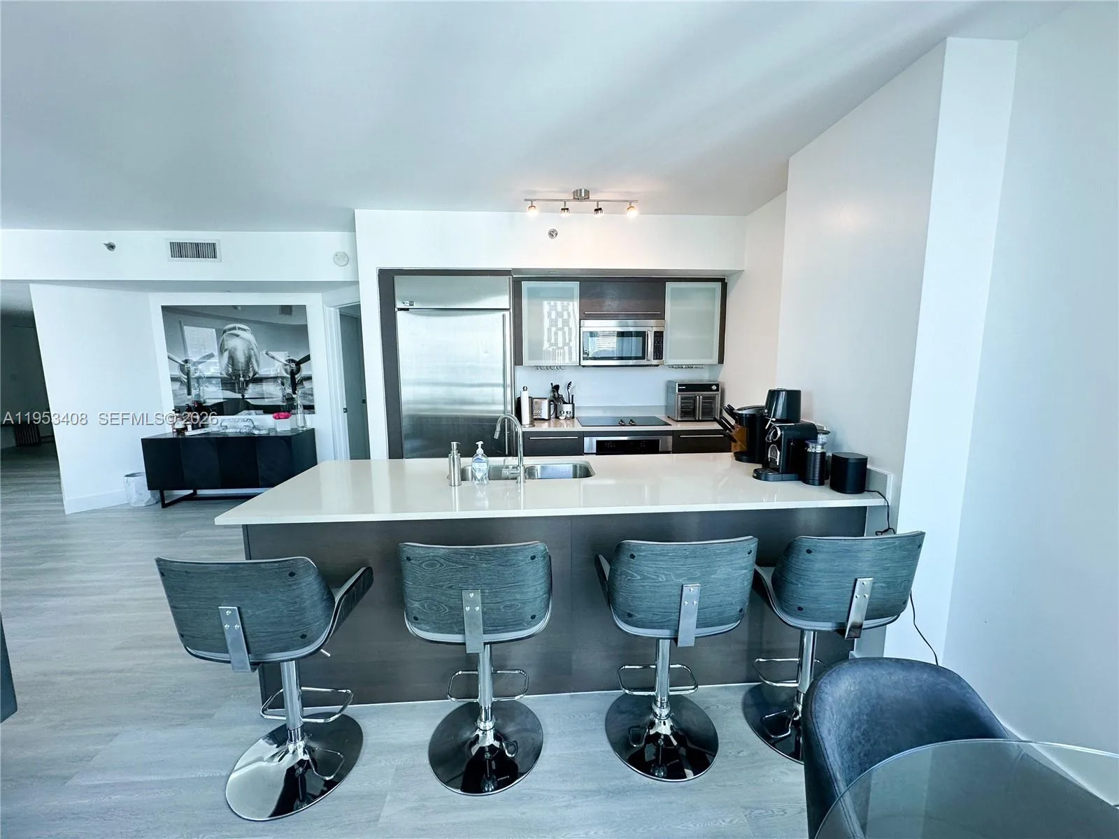 55 SE 6th St # 1601, Miami, FL 33131 photo 8