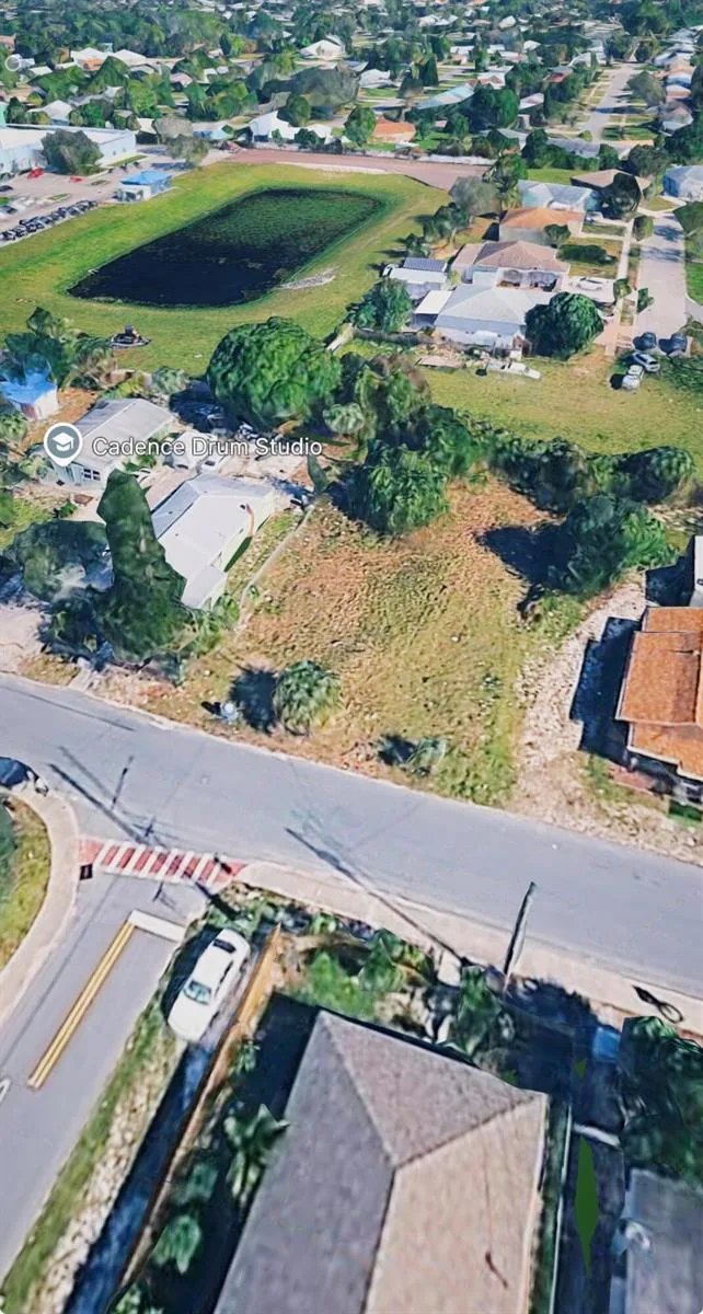 833 SE TARPON Avenue, Stuart, FL 34994