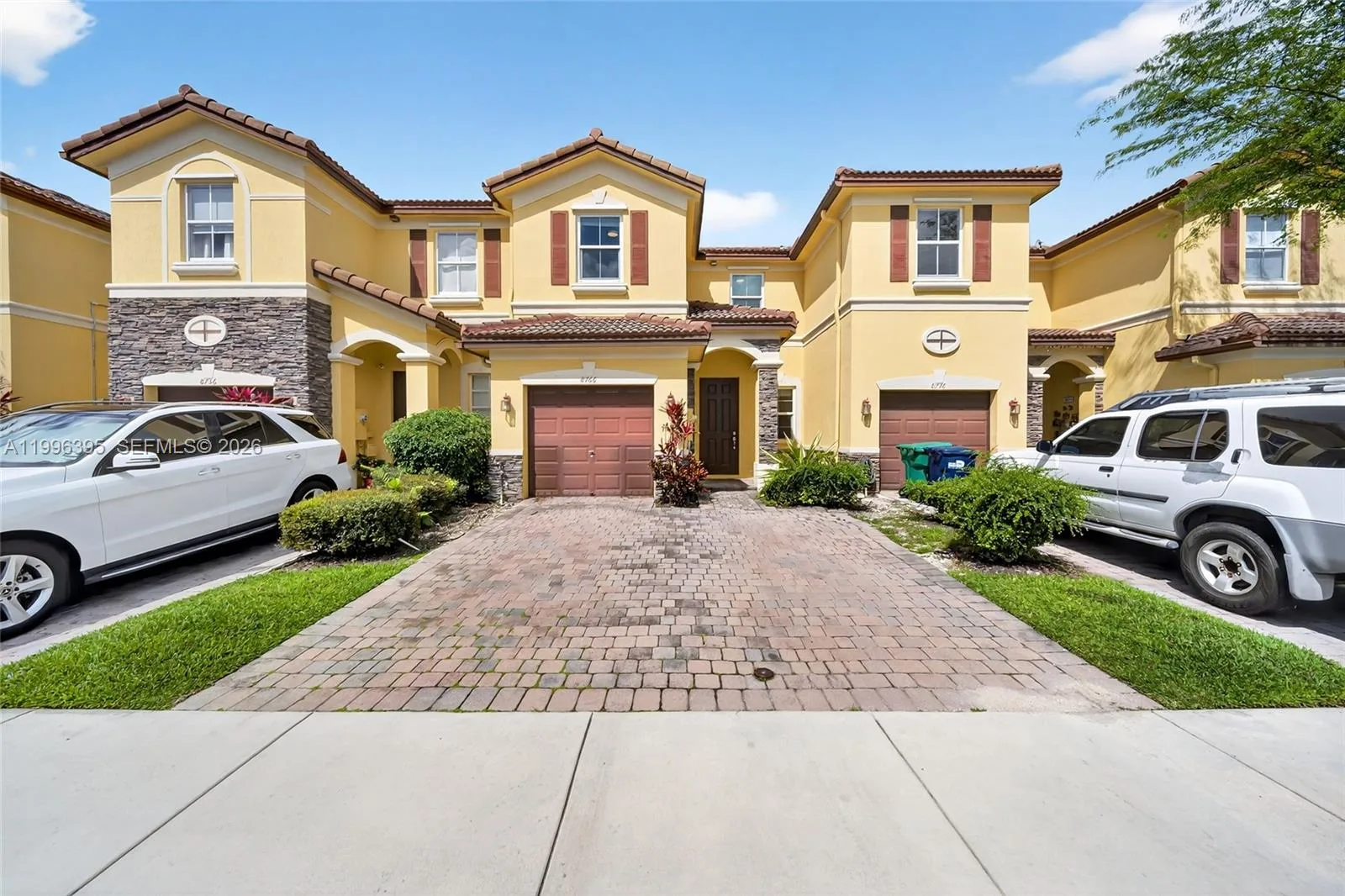 8766 NW 112th Path, Doral, FL 33178