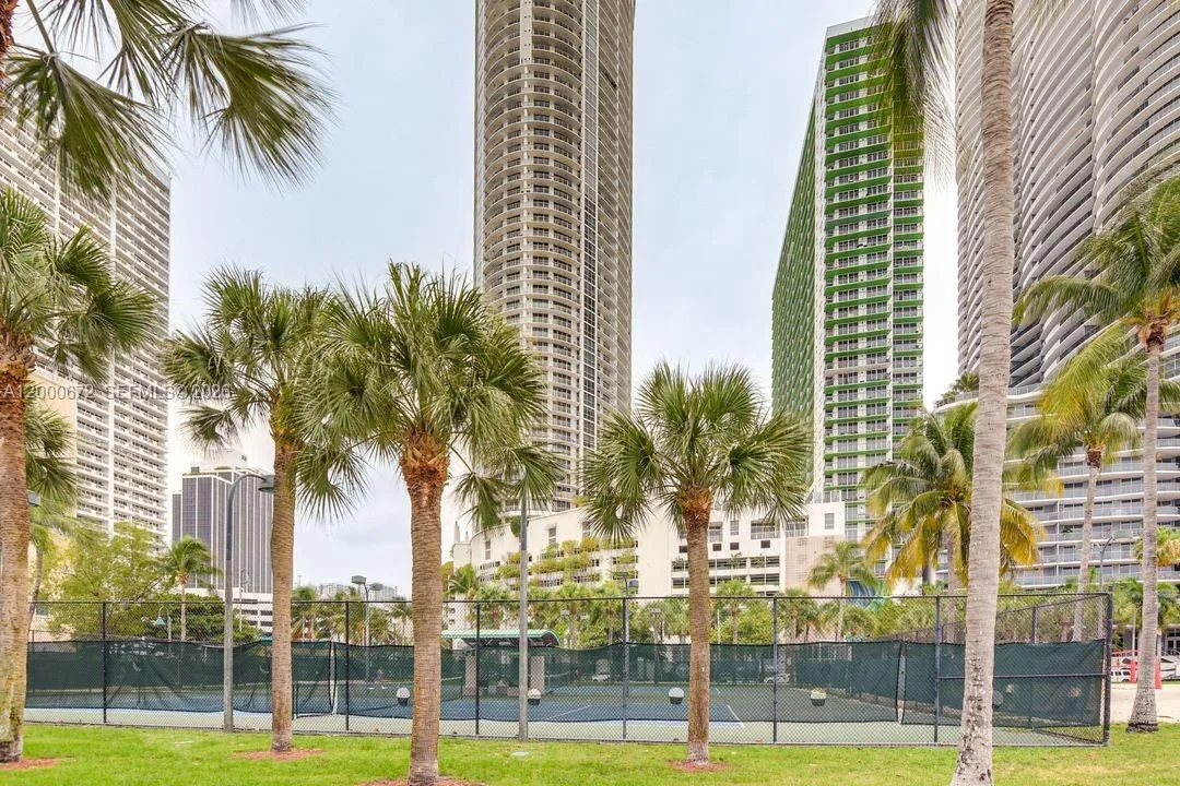 1750 N Bayshore Dr # 1909, Miami, FL 33132 photo 8