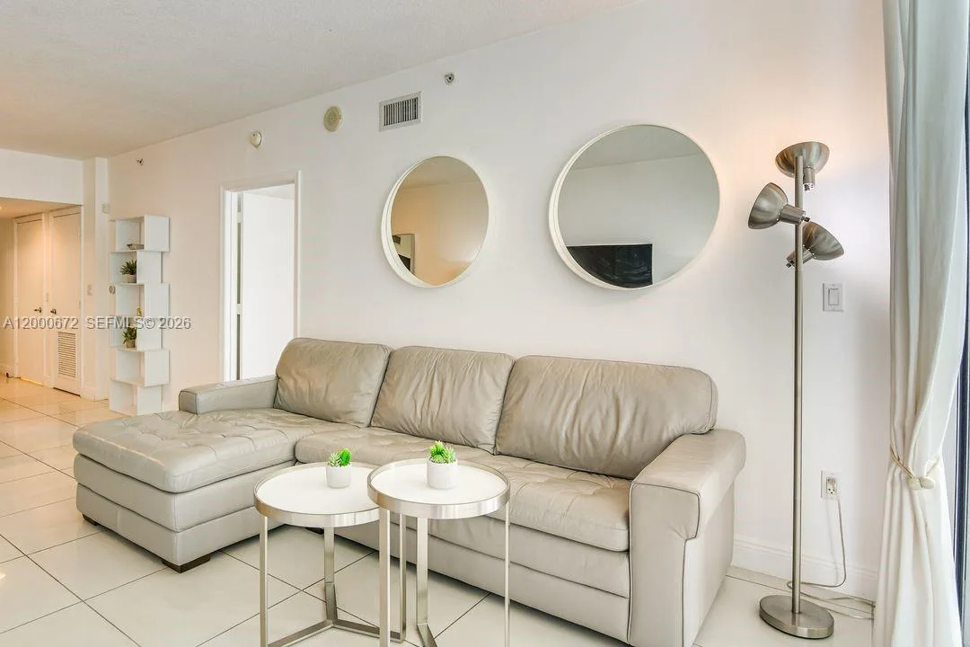 1750 N Bayshore Dr # 1909, Miami, FL 33132 photo 9