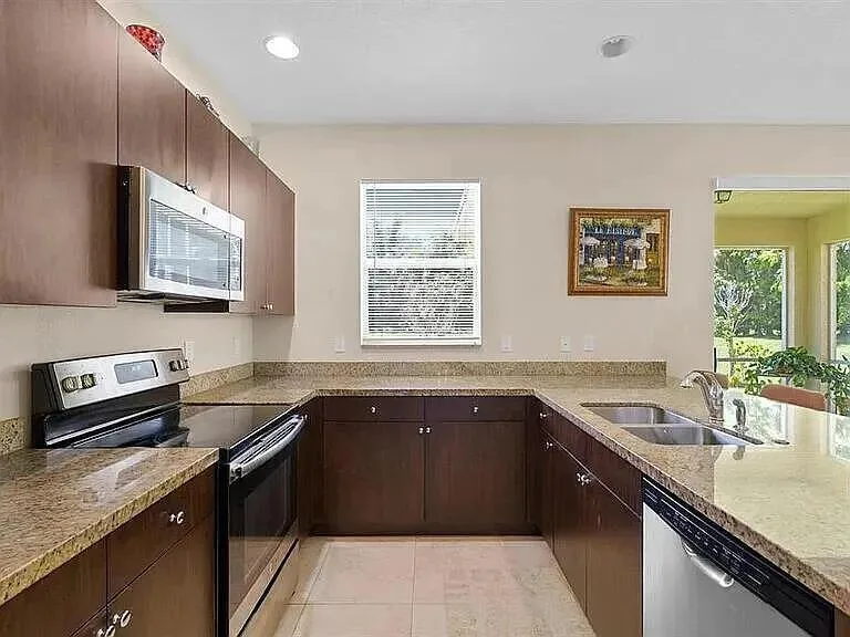 1513 NW Cataluna Circle, Port St. Lucie, FL 34986 — zdjęcie 3