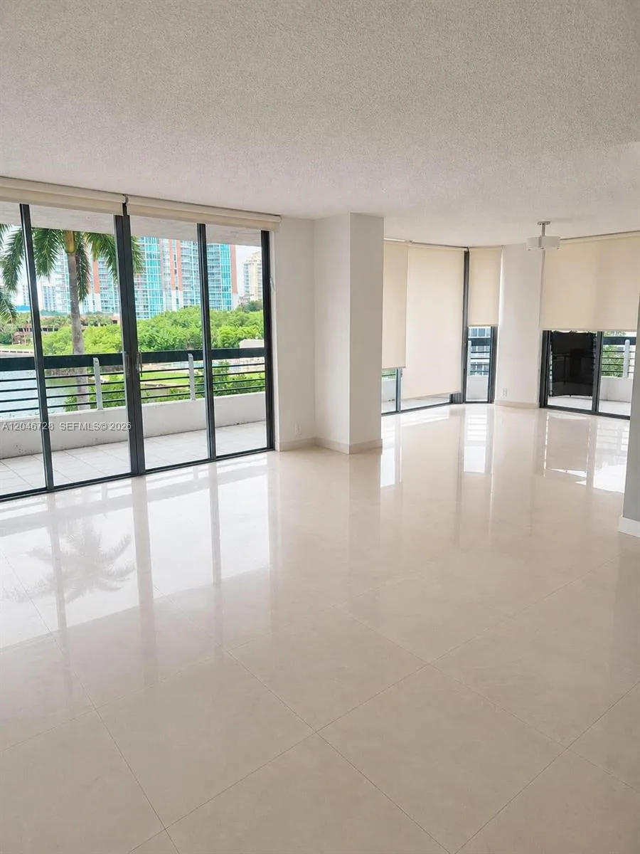 3530 Mystic Pointe Dr # 405, Aventura, FL 33180 photo 4