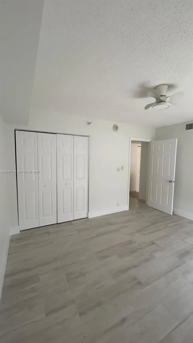 3530 Mystic Pointe Dr # 405, Aventura, FL 33180 photo 9