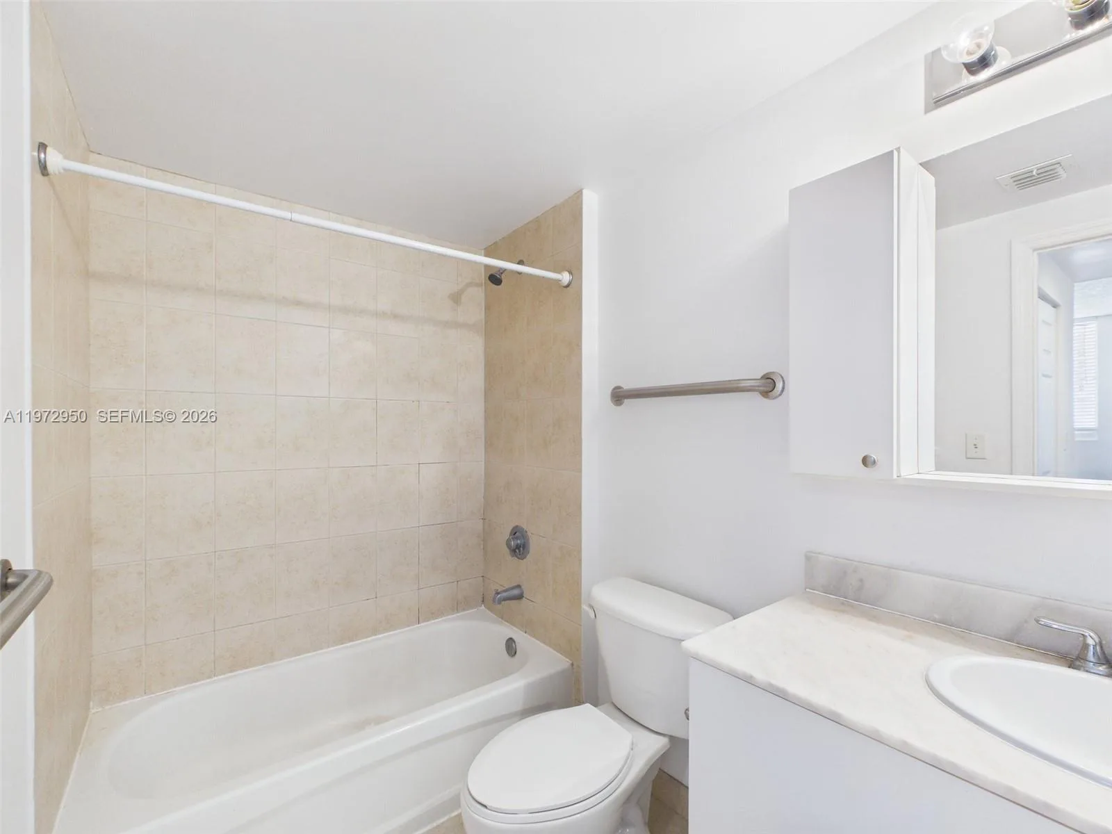 275 NE 18th St # 810, Miami, FL 33132 photo 10