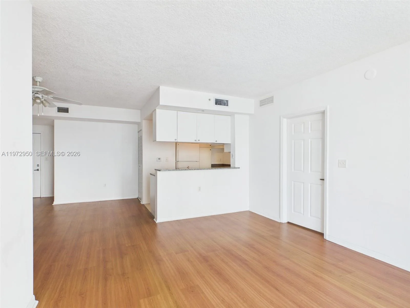 275 NE 18th St # 810, Miami, FL 33132 photo 4