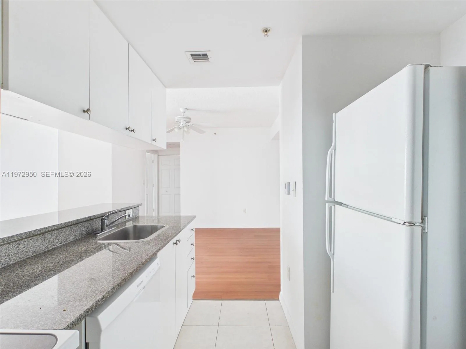 275 NE 18th St # 810, Miami, FL 33132 photo 7