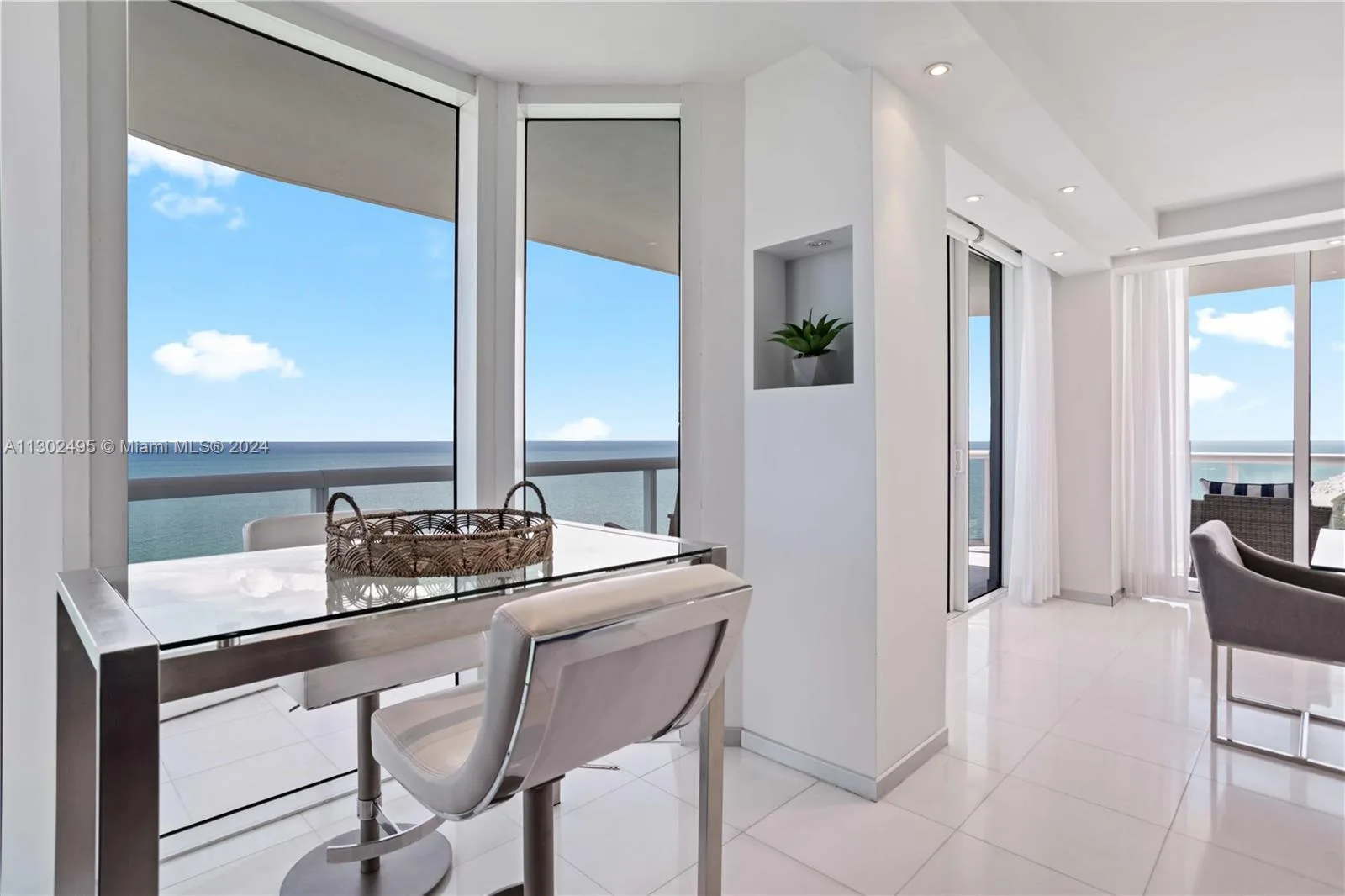 6365 Collins Ave # 3803, Miami Beach, FL 33141 photo 10