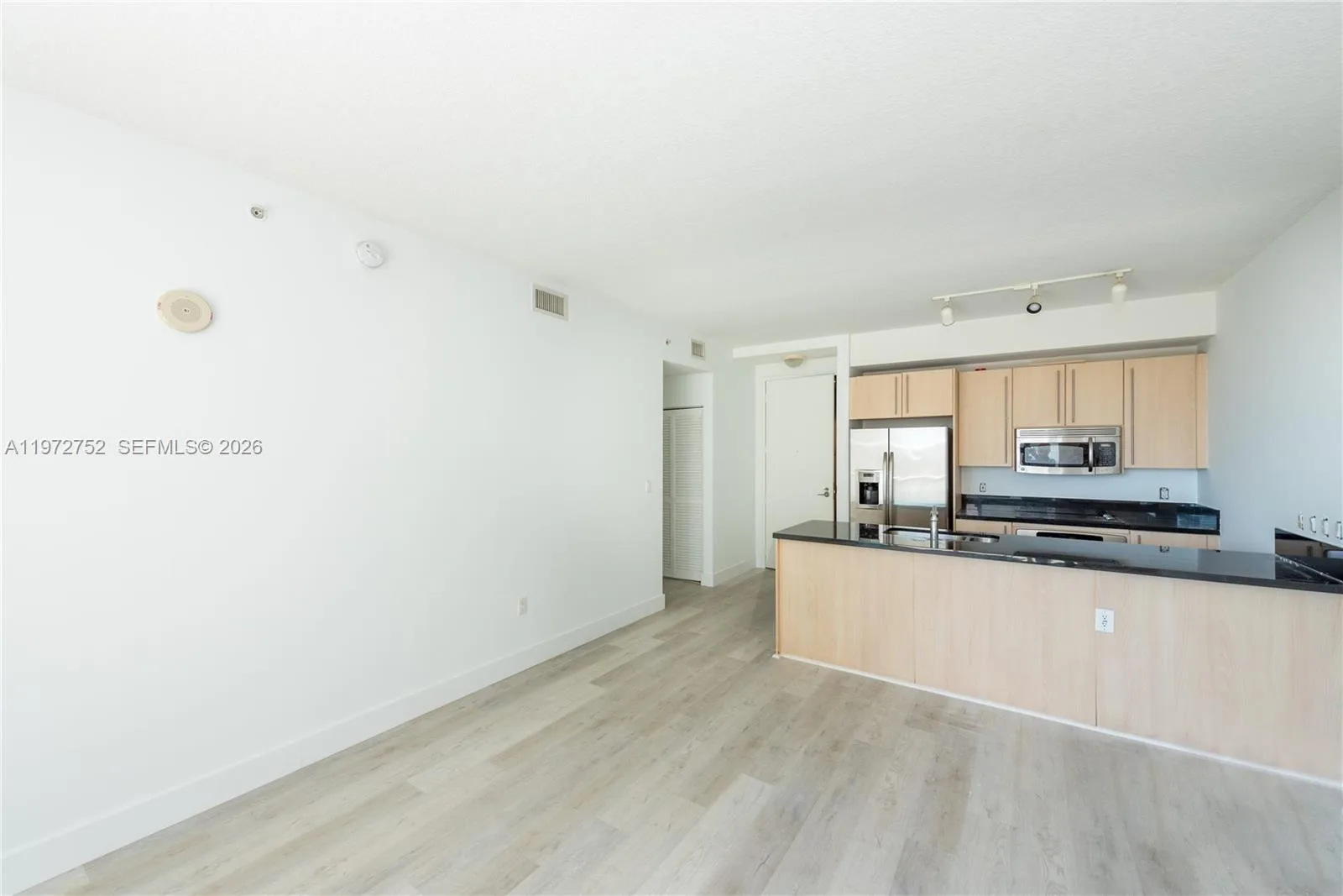 79 SW 12th St # 1105-S, Miami, FL 33130 photo 6
