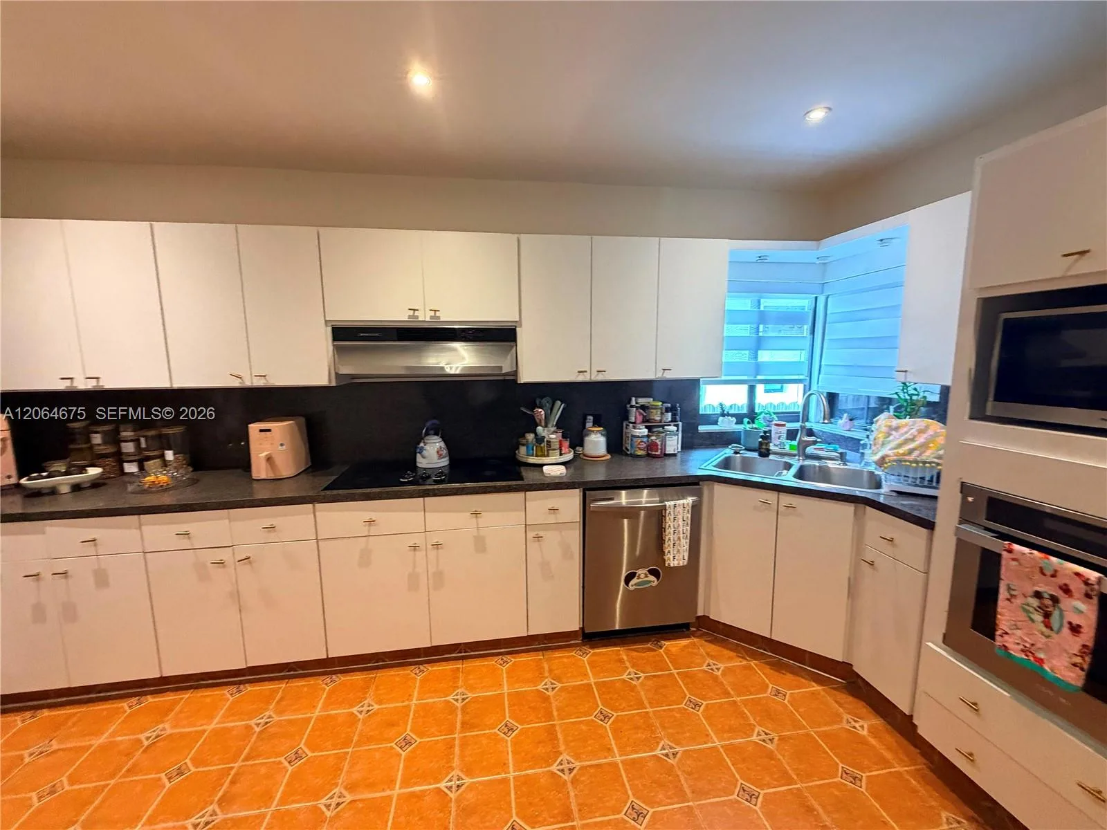 1525 SW 19th Ter, Miami, FL 33145 photo 8