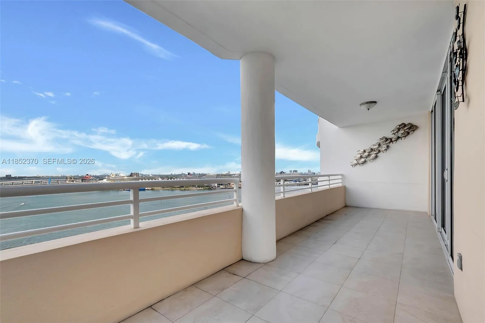 848 Brickell Key Dr # 1906, Miami, FL 33131 photo 4