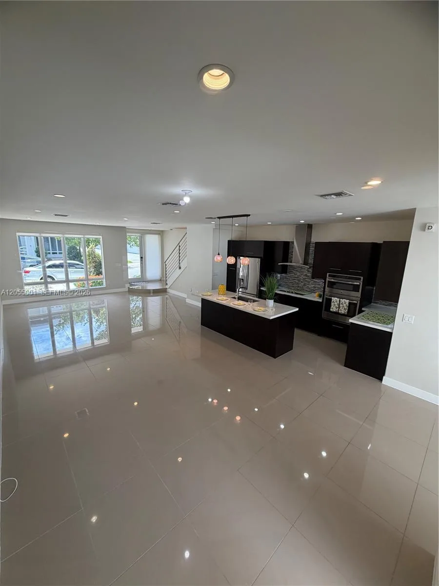 6440 NW 103rd Psge # 6440, Doral, FL 33178
