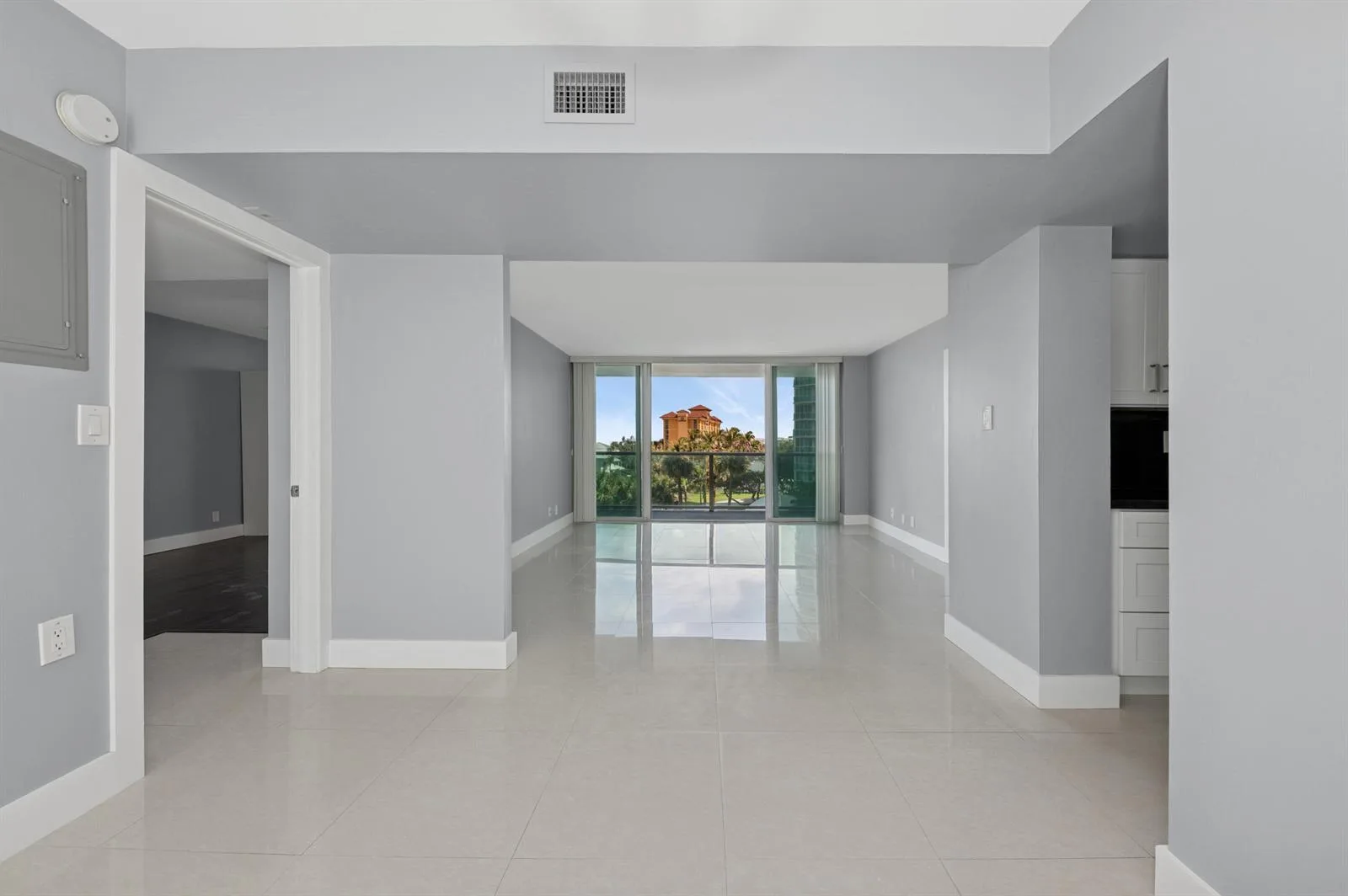 333 NE 21ST Avenue # 520, Deerfield Beach, FL 33441 photo 3