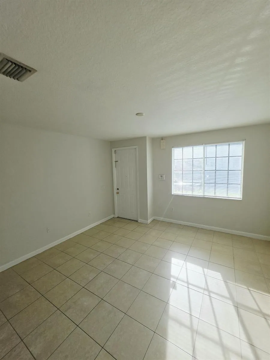 4154 Napoli Lake Drive, Riviera Beach, FL 33410 photo 13