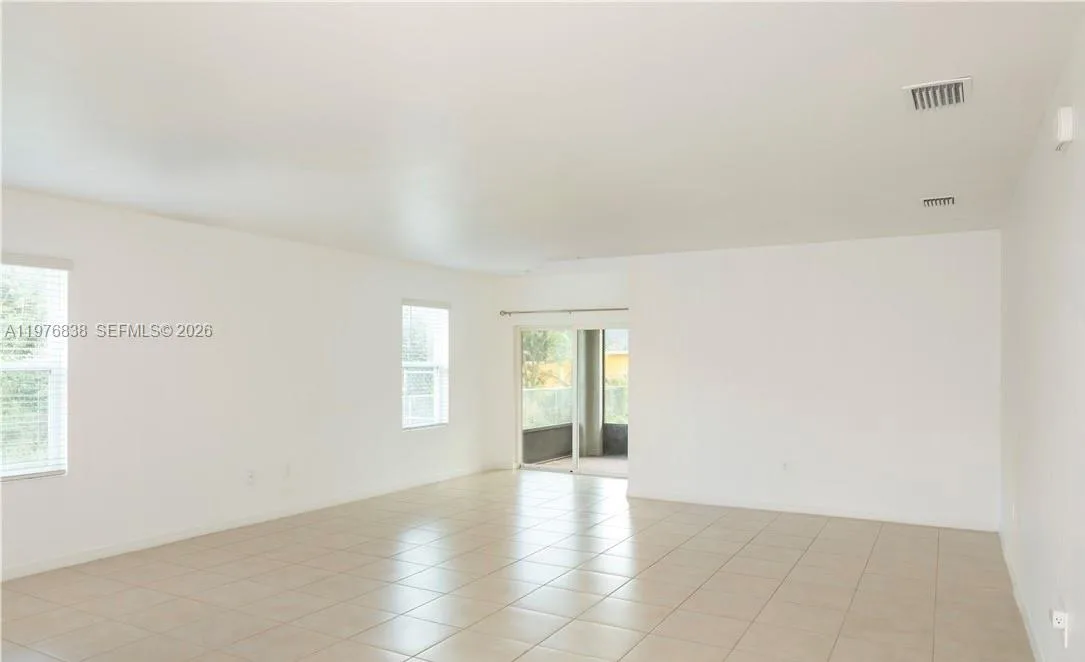 2802 40TH ST SW, Lehigh Acres, FL 33976 photo 4