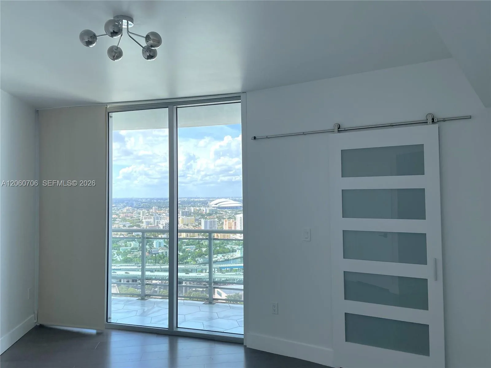 350 S Miami Ave # 3713, Miami, FL 33130 photo 10