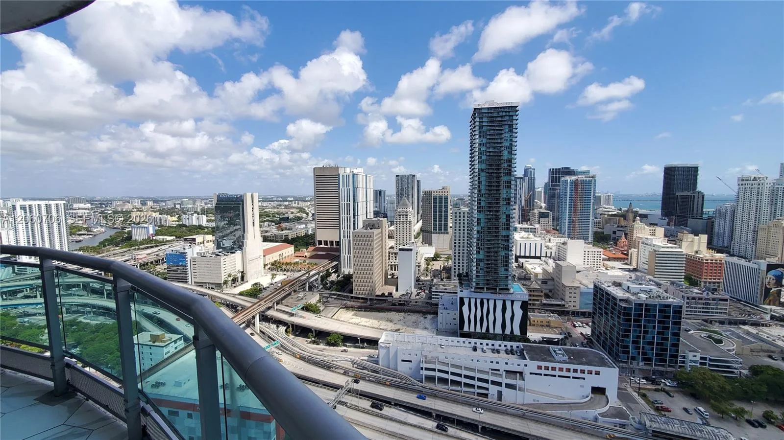 350 S Miami Ave # 3713, Miami, FL 33130 photo 4