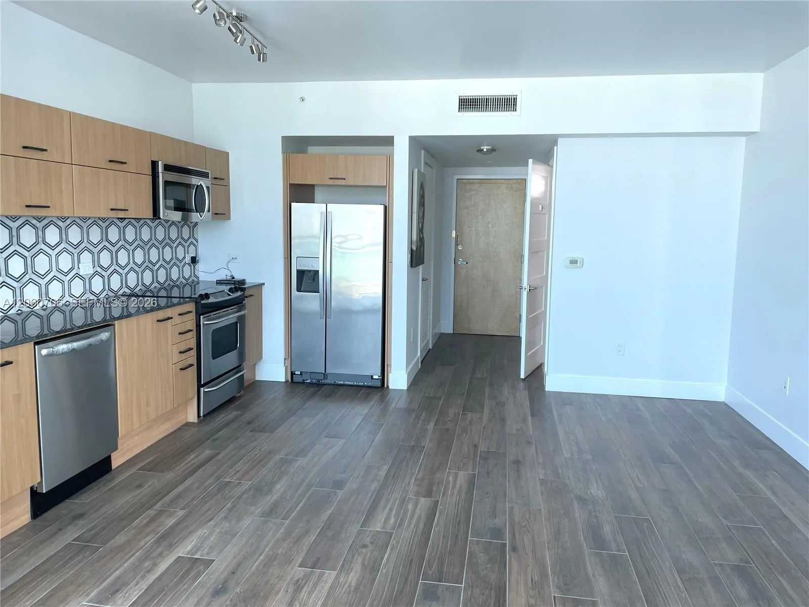 350 S Miami Ave # 3713, Miami, FL 33130 photo 6