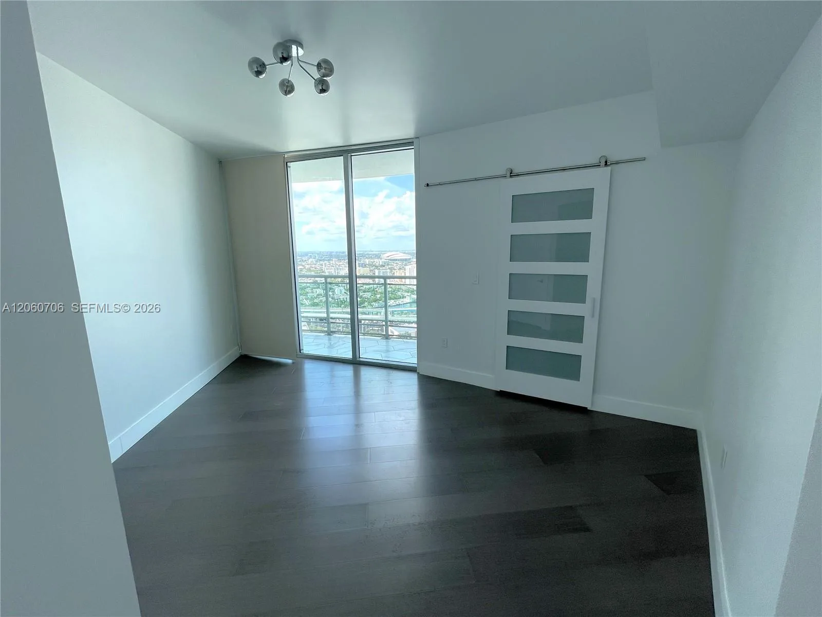 350 S Miami Ave # 3713, Miami, FL 33130 photo 7