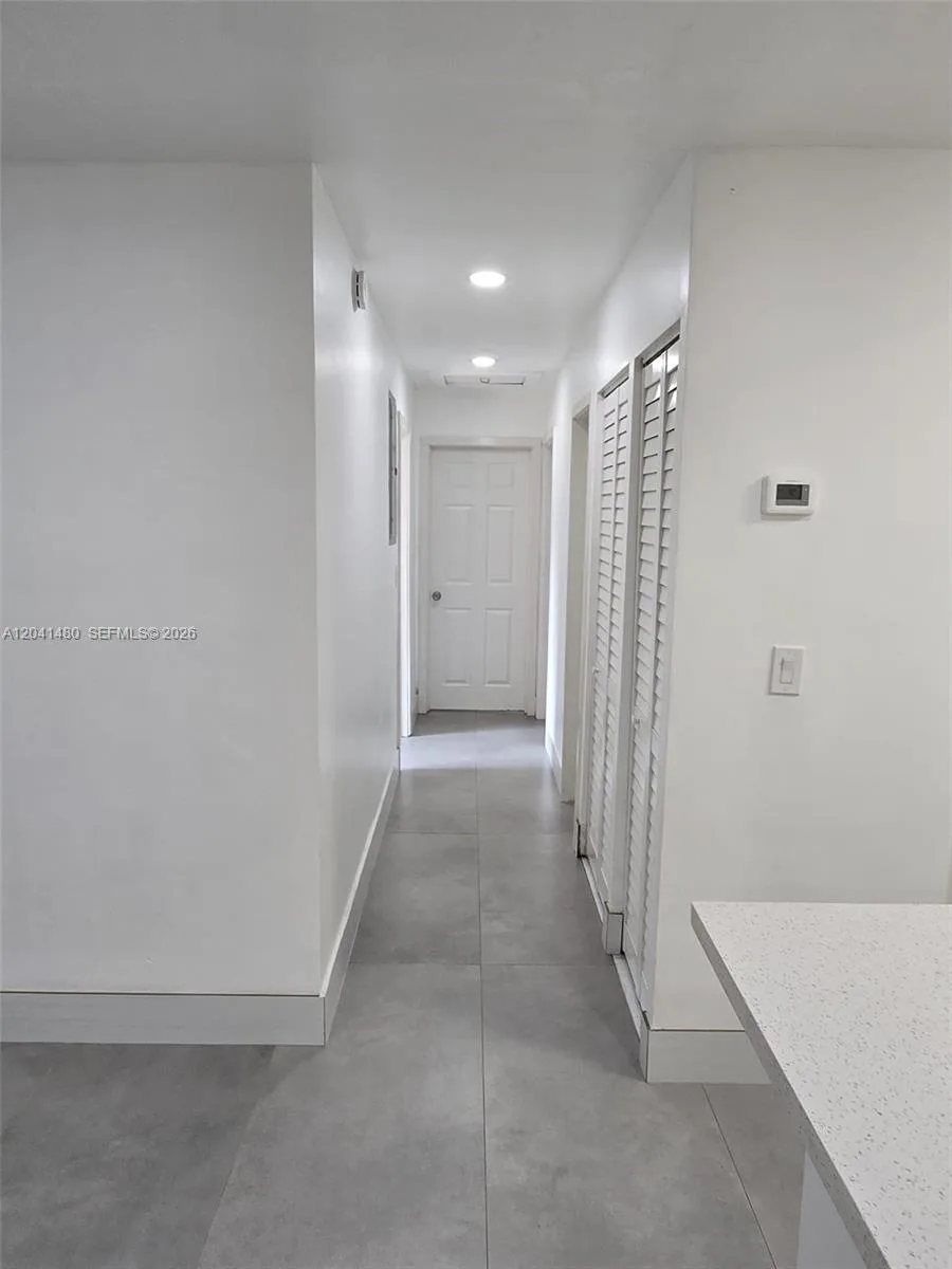 2820 NW 14th Ct, Fort Lauderdale, FL 33311 photo 11