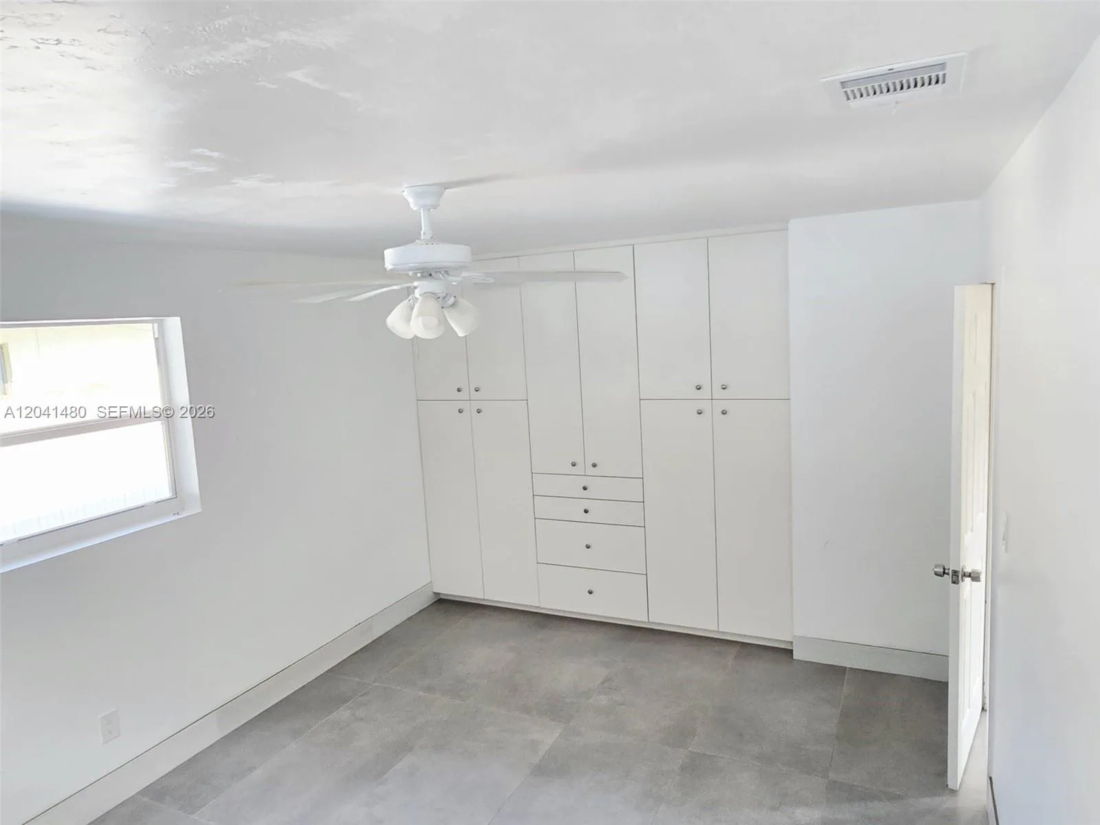 2820 NW 14th Ct, Fort Lauderdale, FL 33311 photo 7