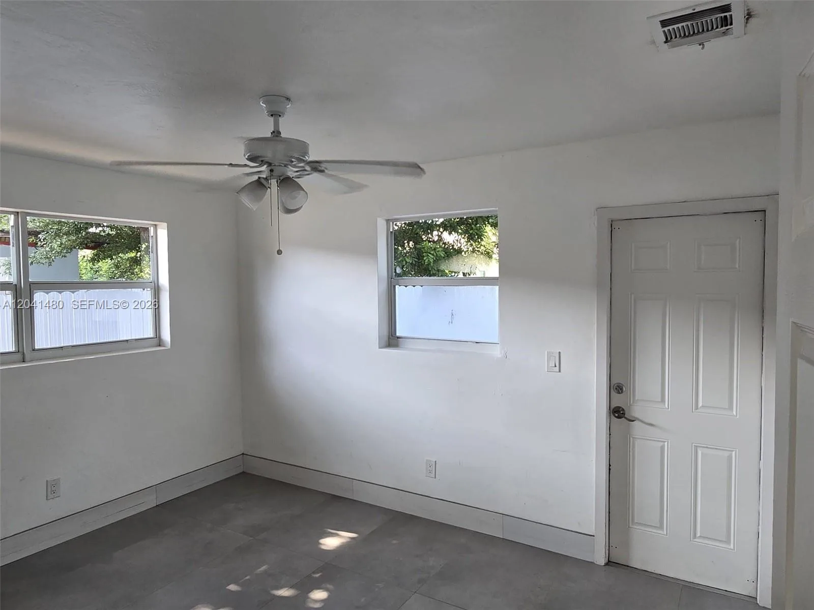 2820 NW 14th Ct, Fort Lauderdale, FL 33311 photo 9