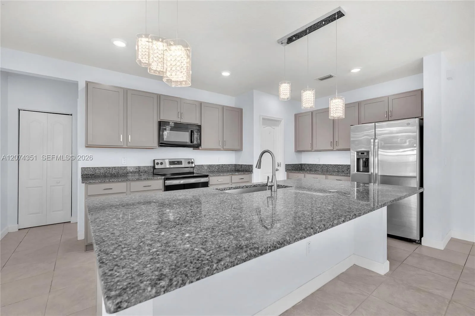 831 Bent Creek Dr, Fort Pierce, FL 34947 photo 10