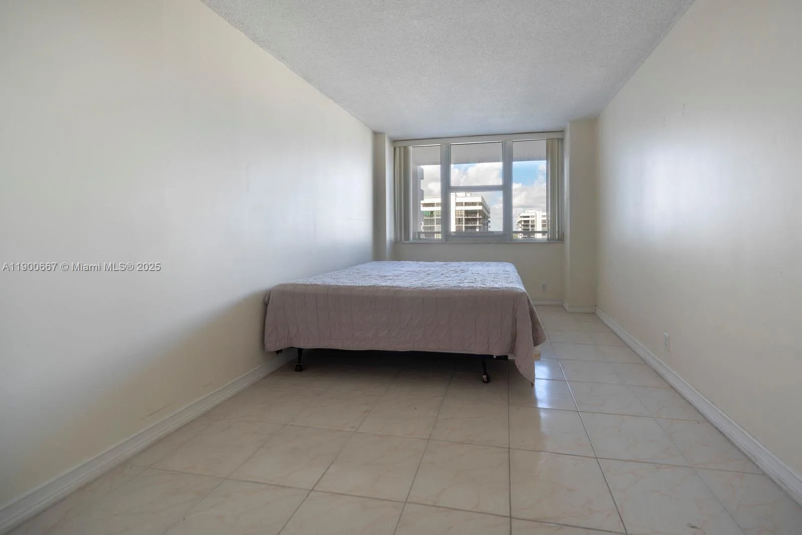 2030 S Ocean Dr # 1002, Hallandale Beach, FL 33009 photo 11