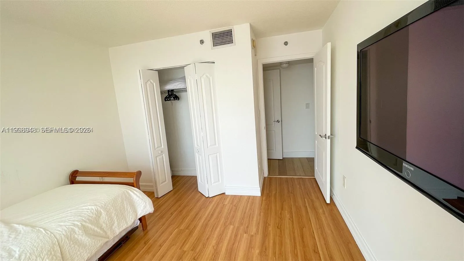 1200 Brickell Bay Dr # 1702, Miami, FL 33131 photo 9