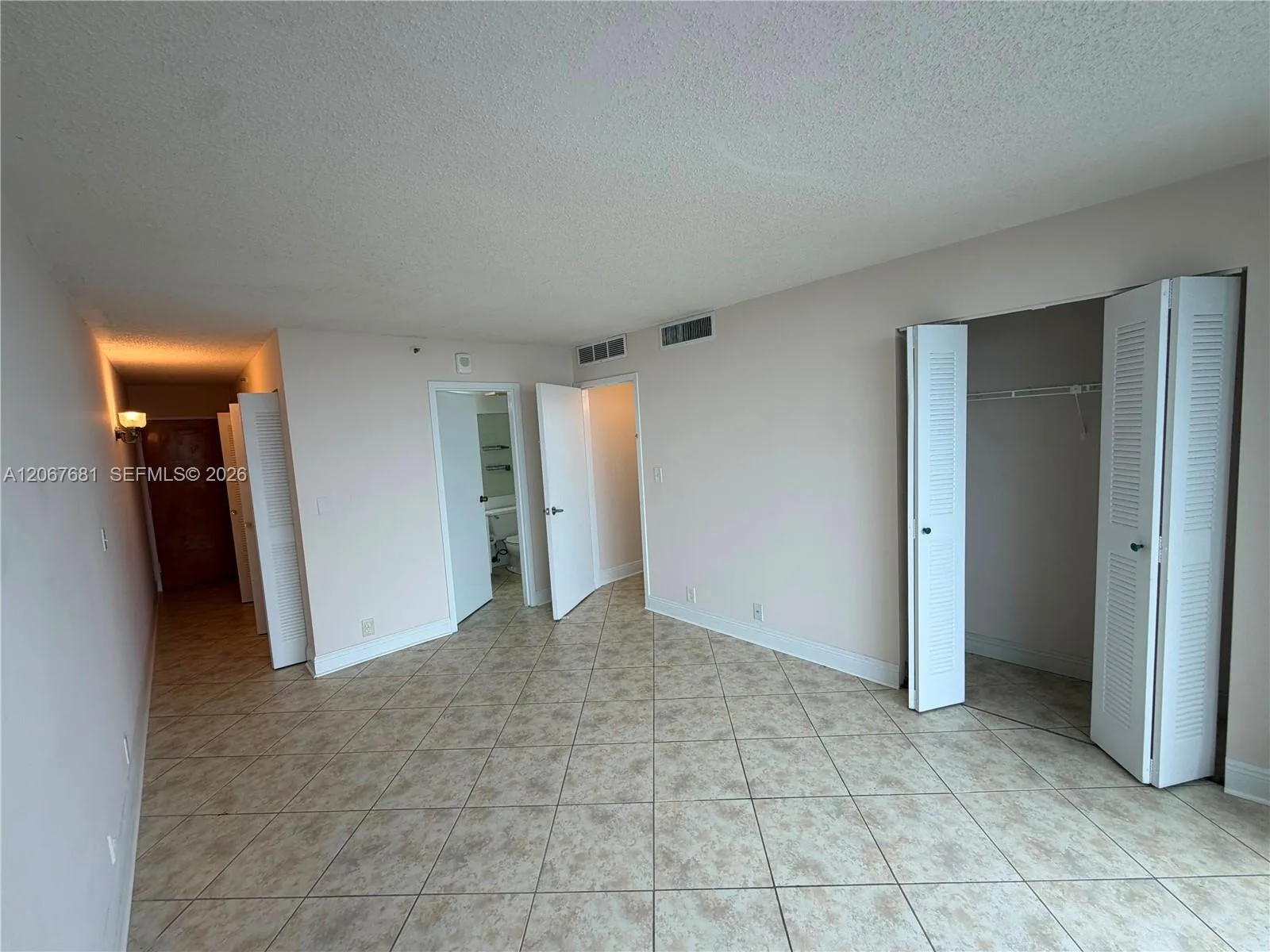 7601 E Treasure Dr # 2007, North Bay Village, FL 33141 photo 11