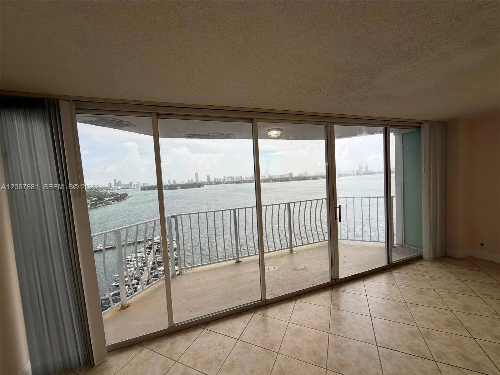 7601 E Treasure Dr # 2007, North Bay Village, FL 33141 photo 2