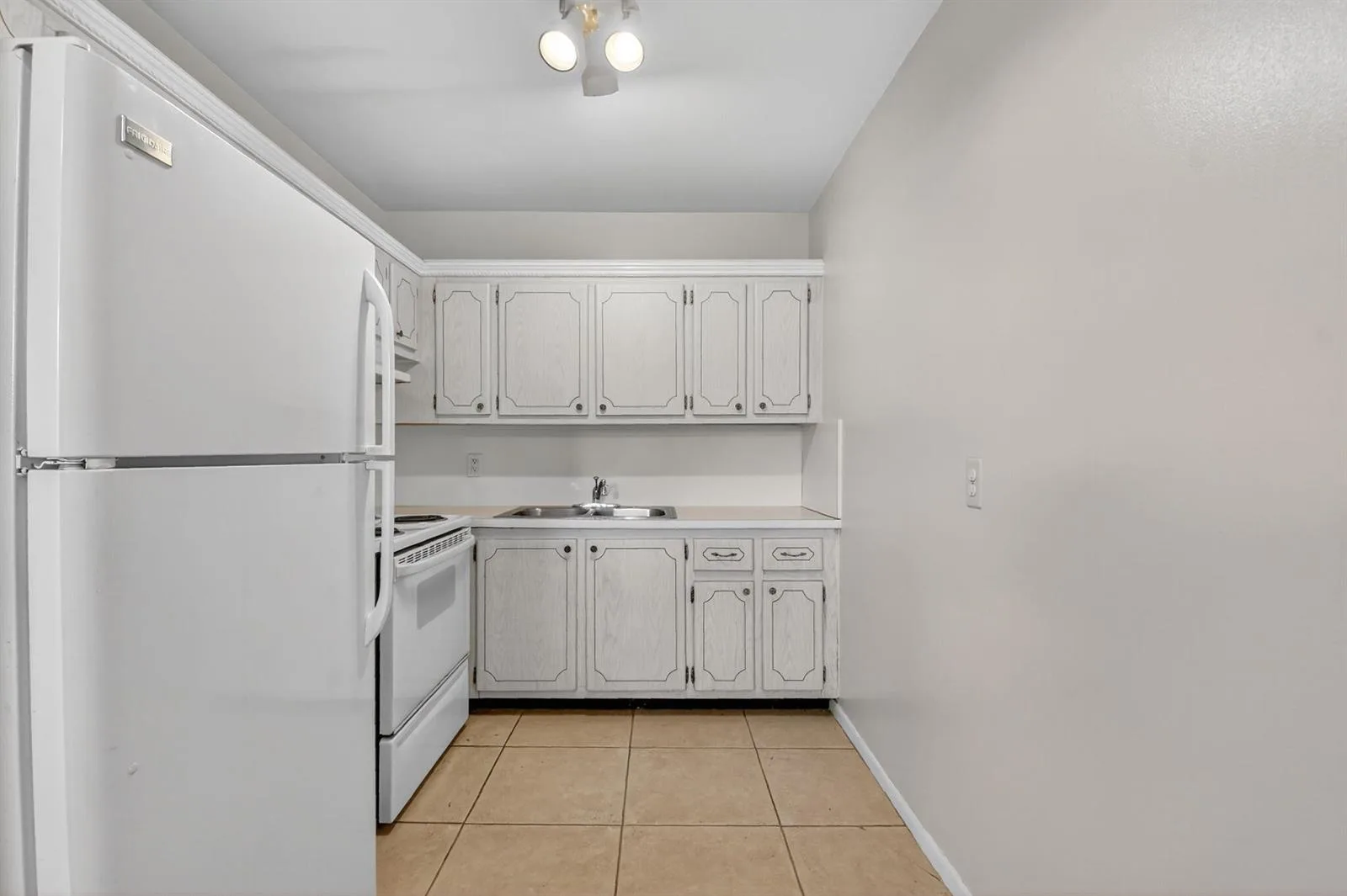 162 EASTHAMPTON G, West Palm Beach, FL 33417 photo 7