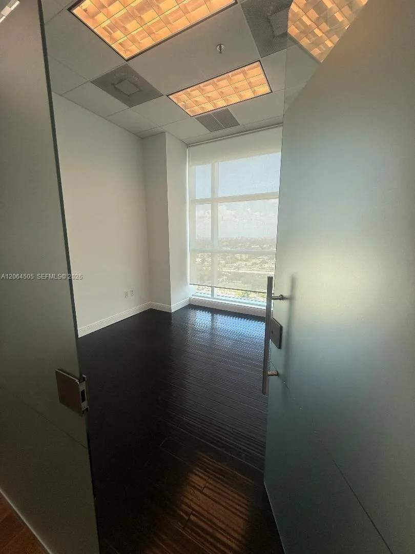 175 SW 7th St # 1912, Miami, FL 33130 photo 10