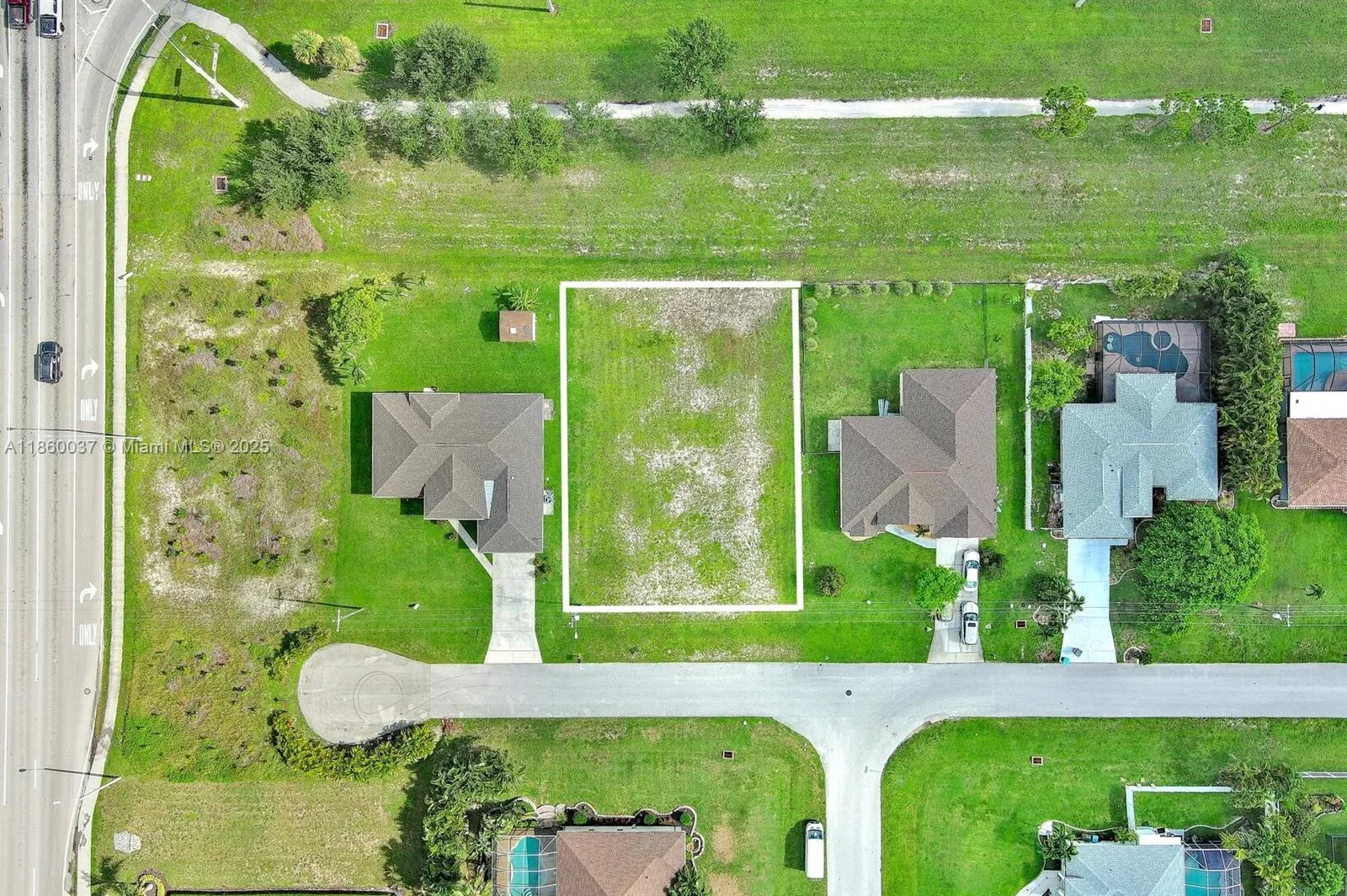 1519 SW 25th St, Cape Coral, FL 33914 photo 2