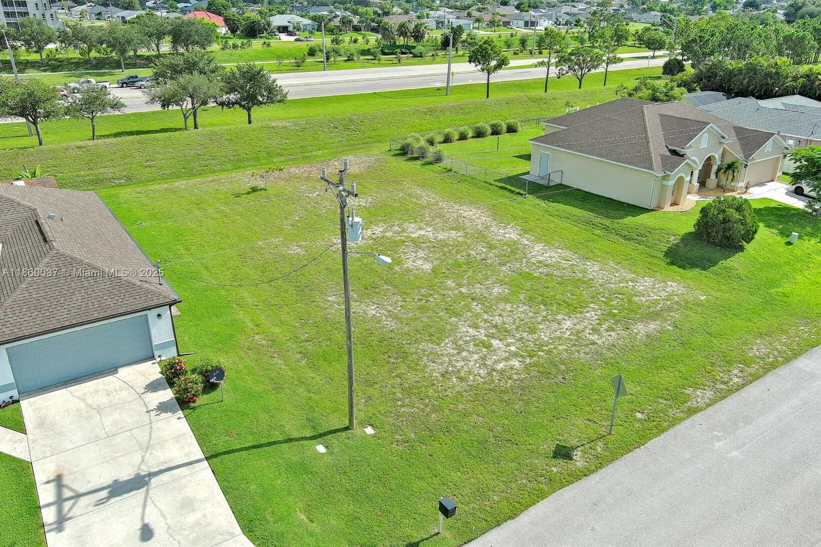 1519 SW 25th St, Cape Coral, FL 33914 photo 5