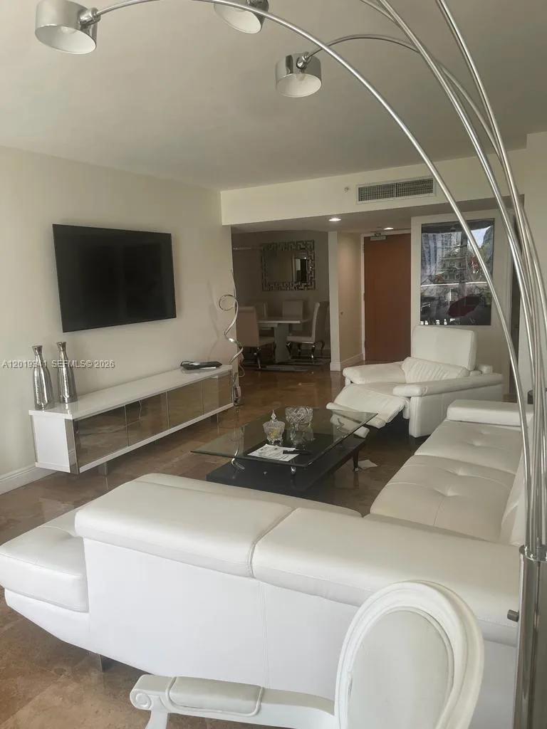 16500 Collins Ave # 652, Sunny Isles Beach, FL 33160 photo 2