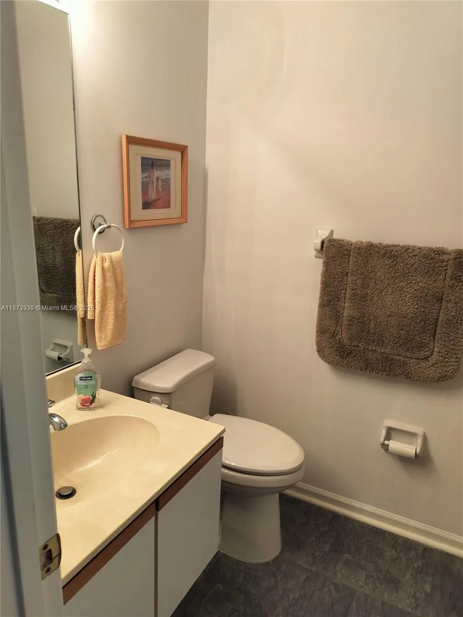 1002 Keystone Dr # F, Jupiter, FL 33458 photo 8