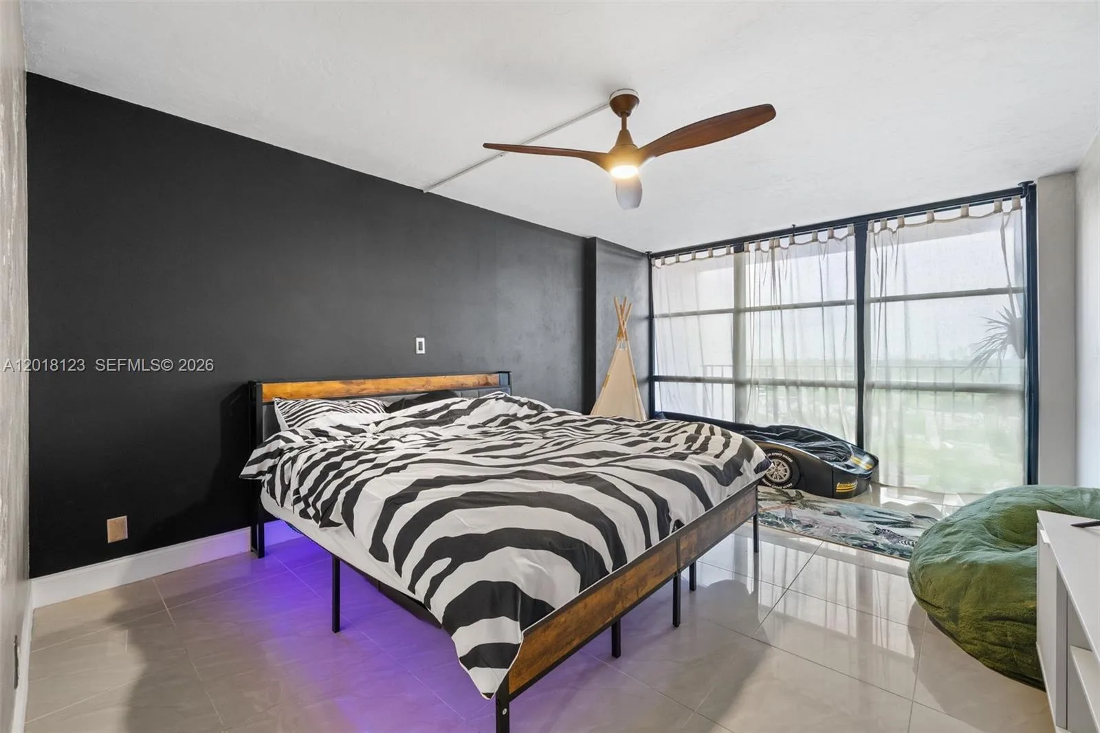 1000 Parkview Dr # 1025, Hallandale Beach, FL 33009 photo 12