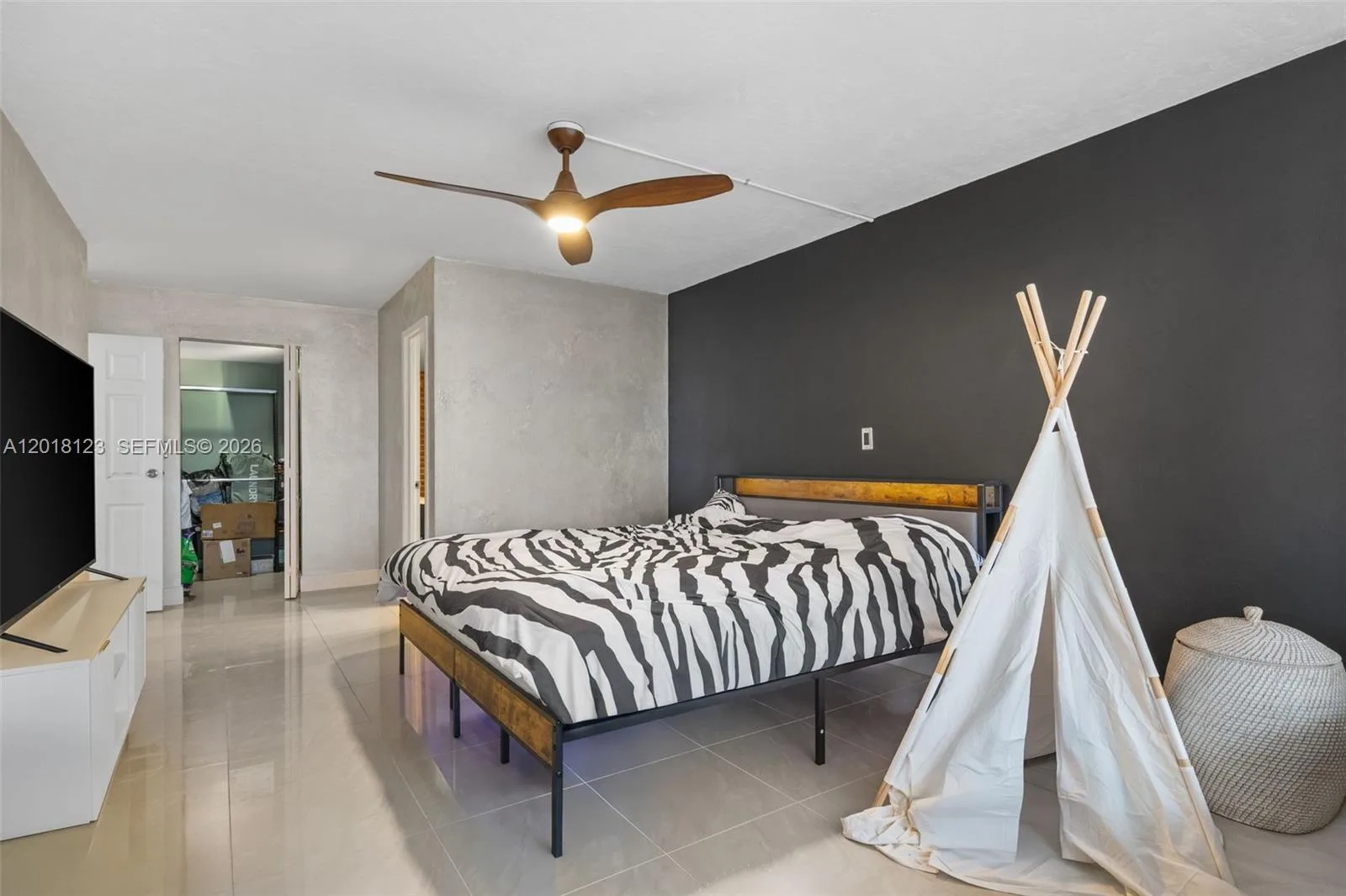 1000 Parkview Dr # 1025, Hallandale Beach, FL 33009 photo 13